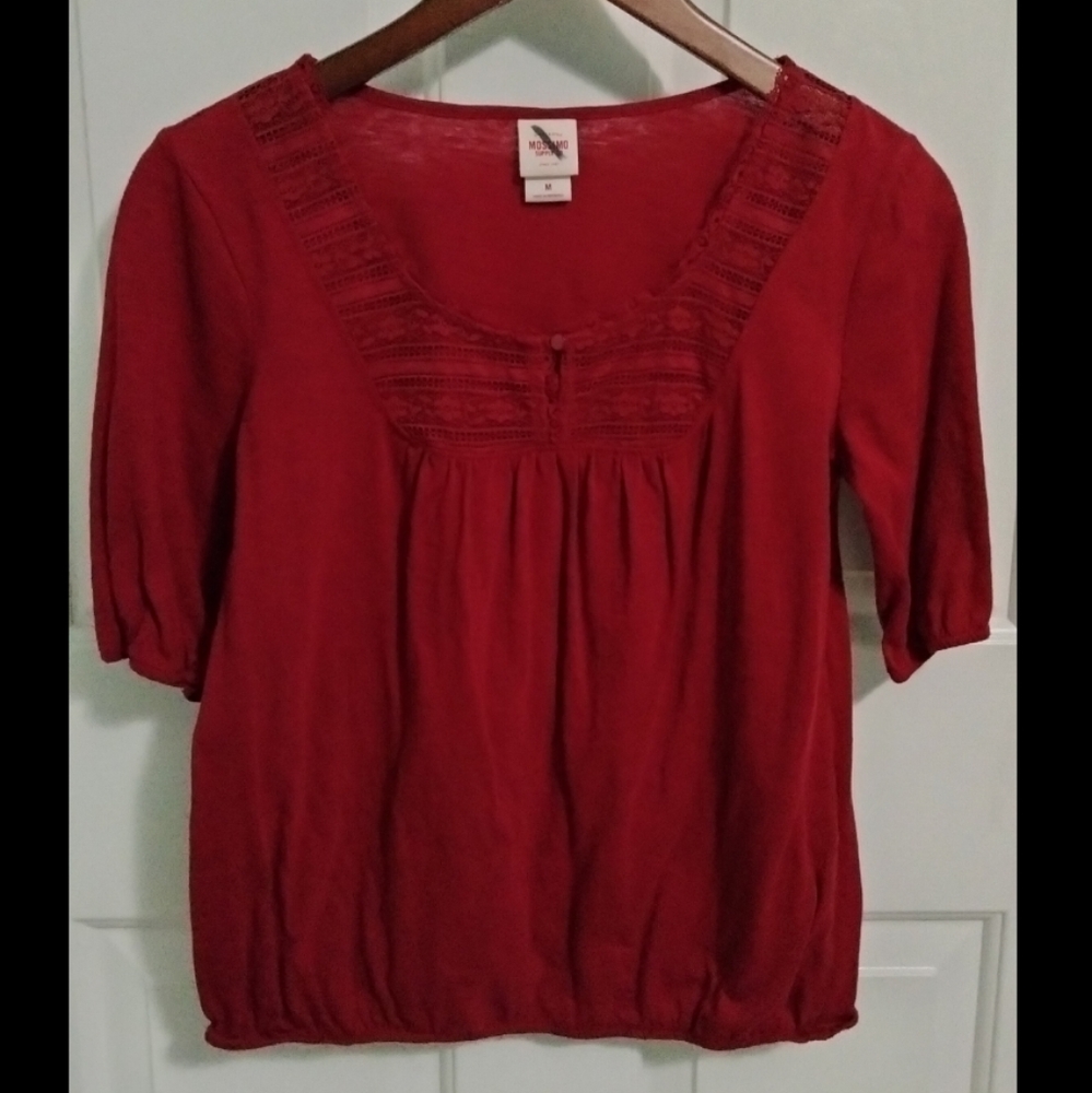 Mossimo red top